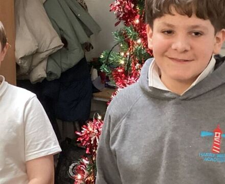 IMG 1998 Lyndsey Hutchinson